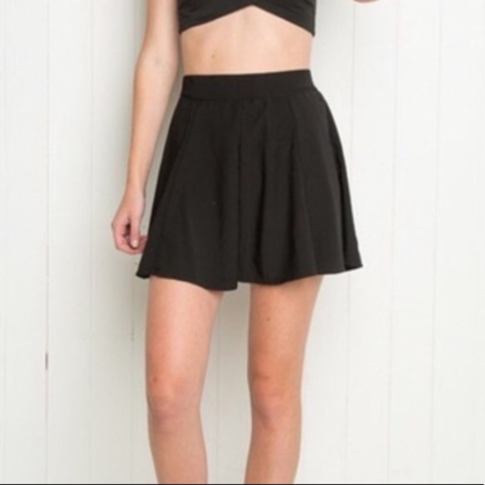 Brandy Melville skirt